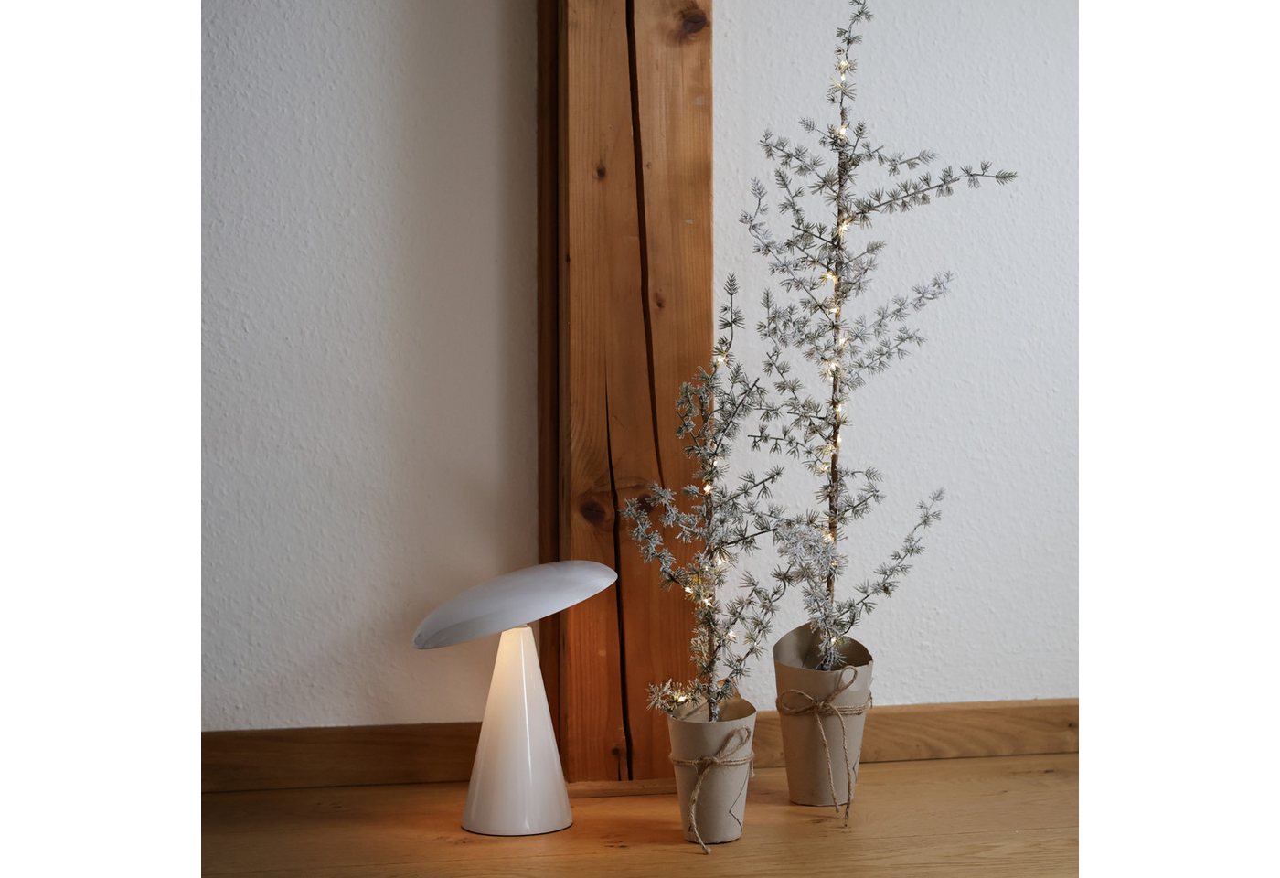 Winterliche Kunstpflanze Zeder PINEA mit LED, Lene Bjerre, Höhe 60 cm – Bild 3 von 5