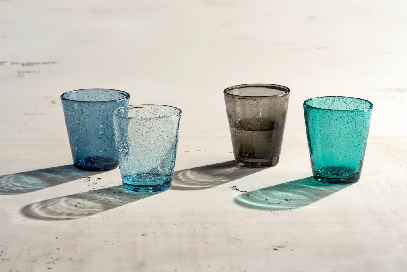 LEONARDO Gläser-Set Trinkglas BURANO, 330 ml, 4er-Set, 4-tlg., Glas, aus mundgeblasenem Schaumglas – Bild 2 von 5