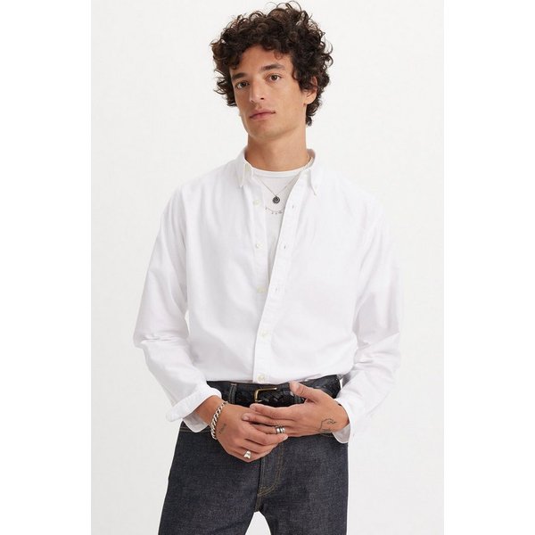 Levi's® Langarmhemd AUTHENTIC BUTTON DOWN mit Ton-in-Ton Logostickerei auf der Brust