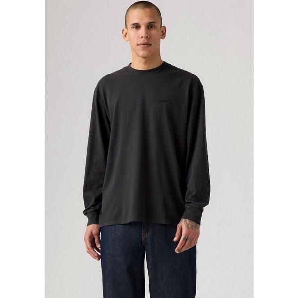 Levi's® Langarmshirt GARMENT- Färbung