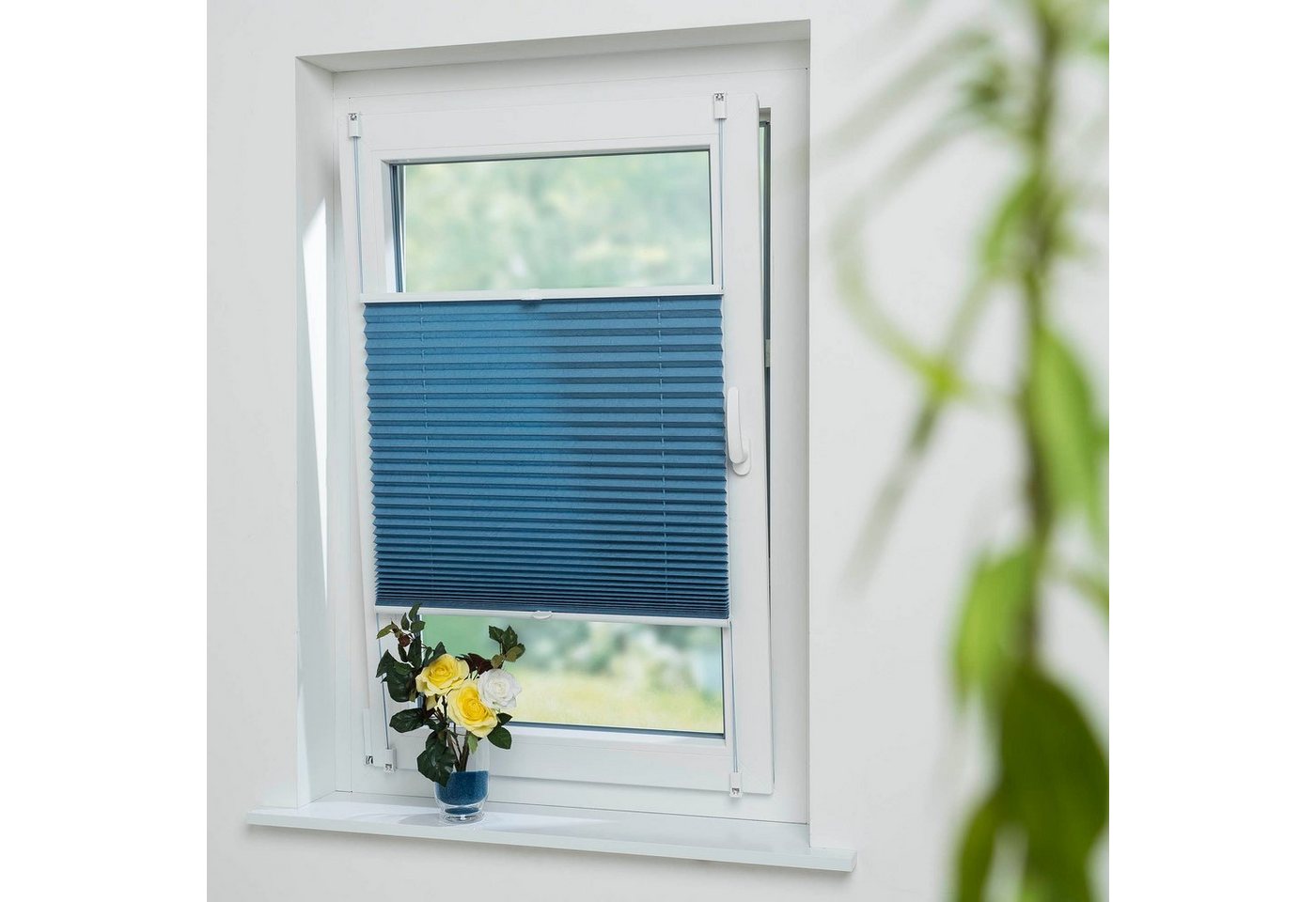 Liedeco Plissee Jeansblue, Lichtschutz, ohne Bohren, verspannt, Klemmfix – Bild 2 von 5