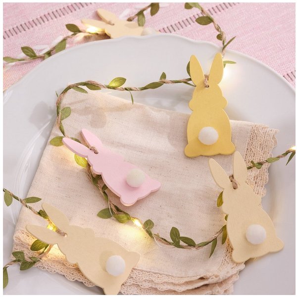 Lights4fun Girlanden 2m pastellfarbene LED-Osterhasen-Girlande aus Holz mit Timer