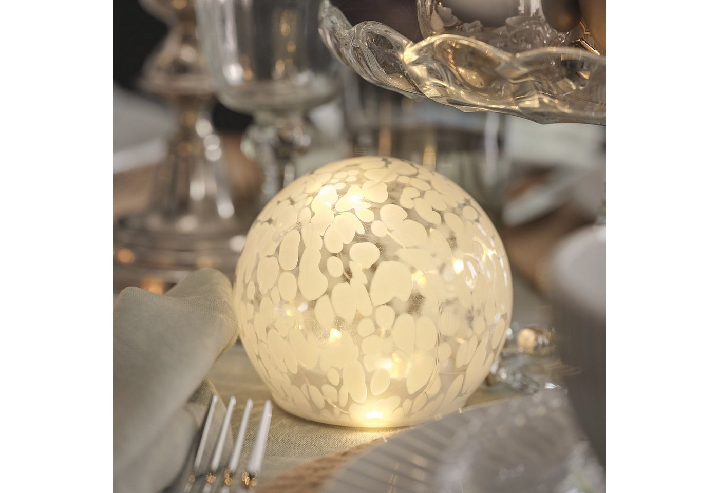 Lights4fun LED Dekolicht 12,5cm LED-Glaskugel mit Timer in Konfetti-Glas – Bild 5 von 5