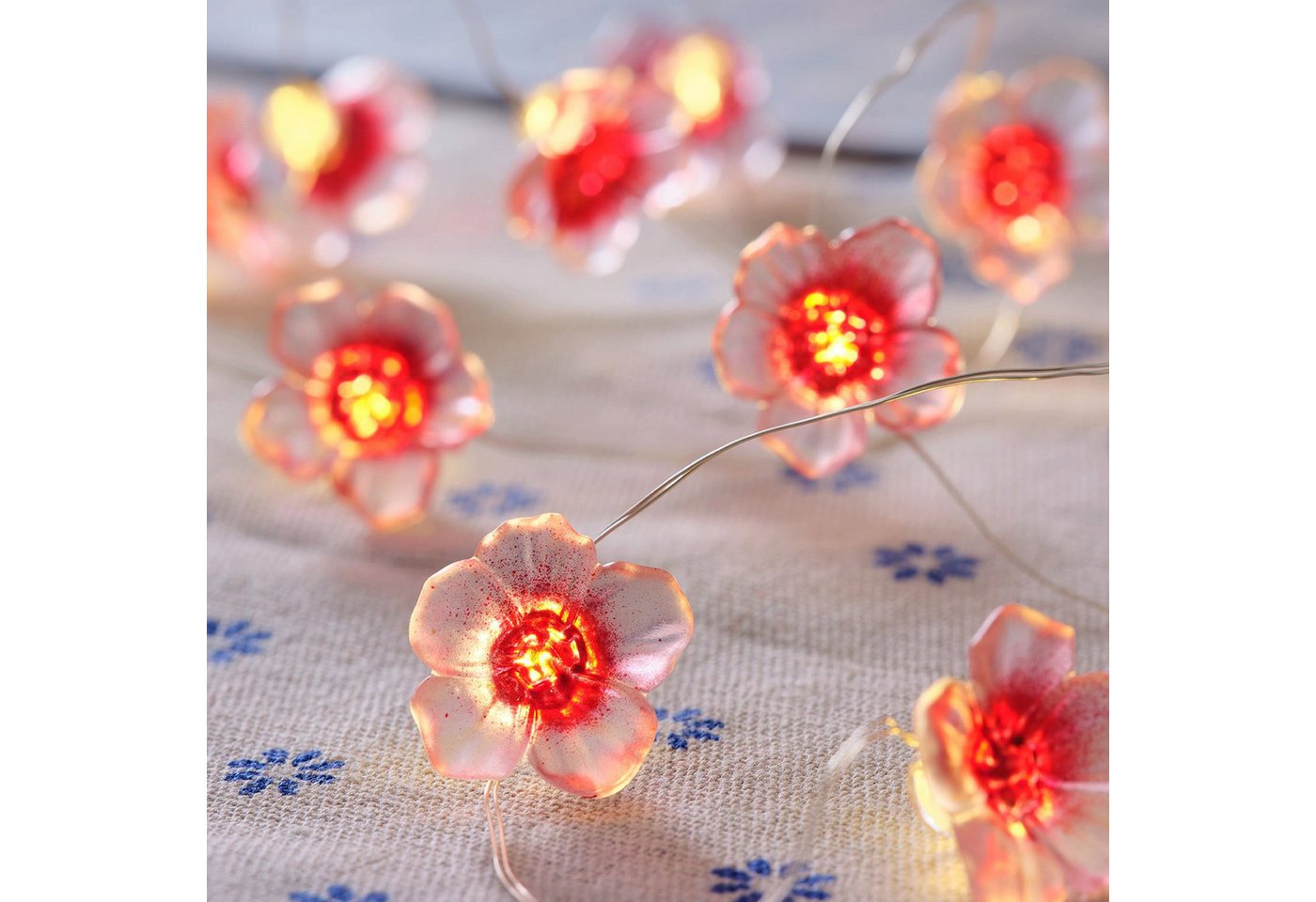 Lights4fun LED-Lichterkette 20er LED Micro Lichterkette außen pinke Kirschblüten – Bild 3 von 5