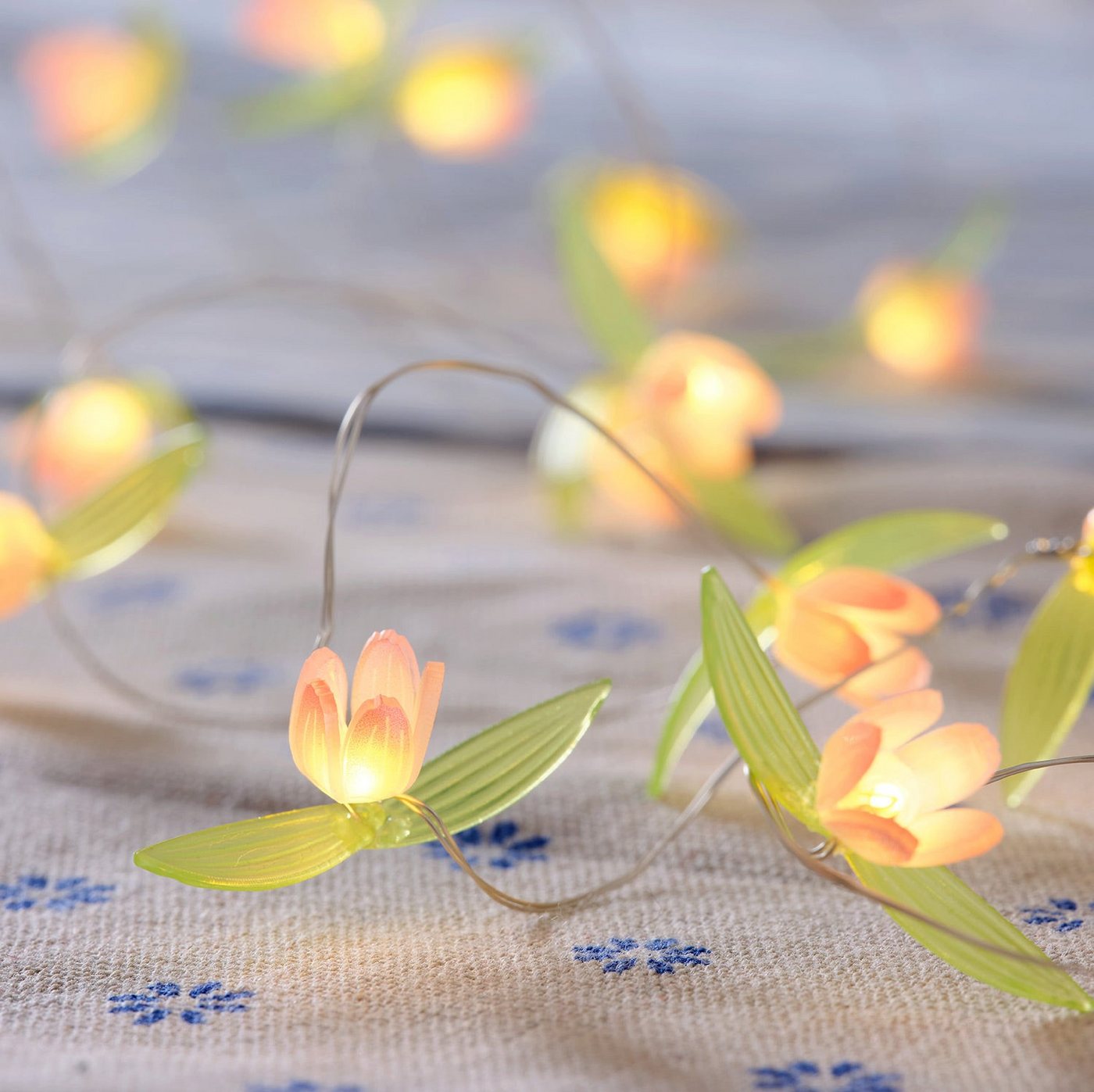 Lights4fun LED-Lichterkette 20er LED Micro Lichterkette außen pinke Rosen – Bild 2 von 5