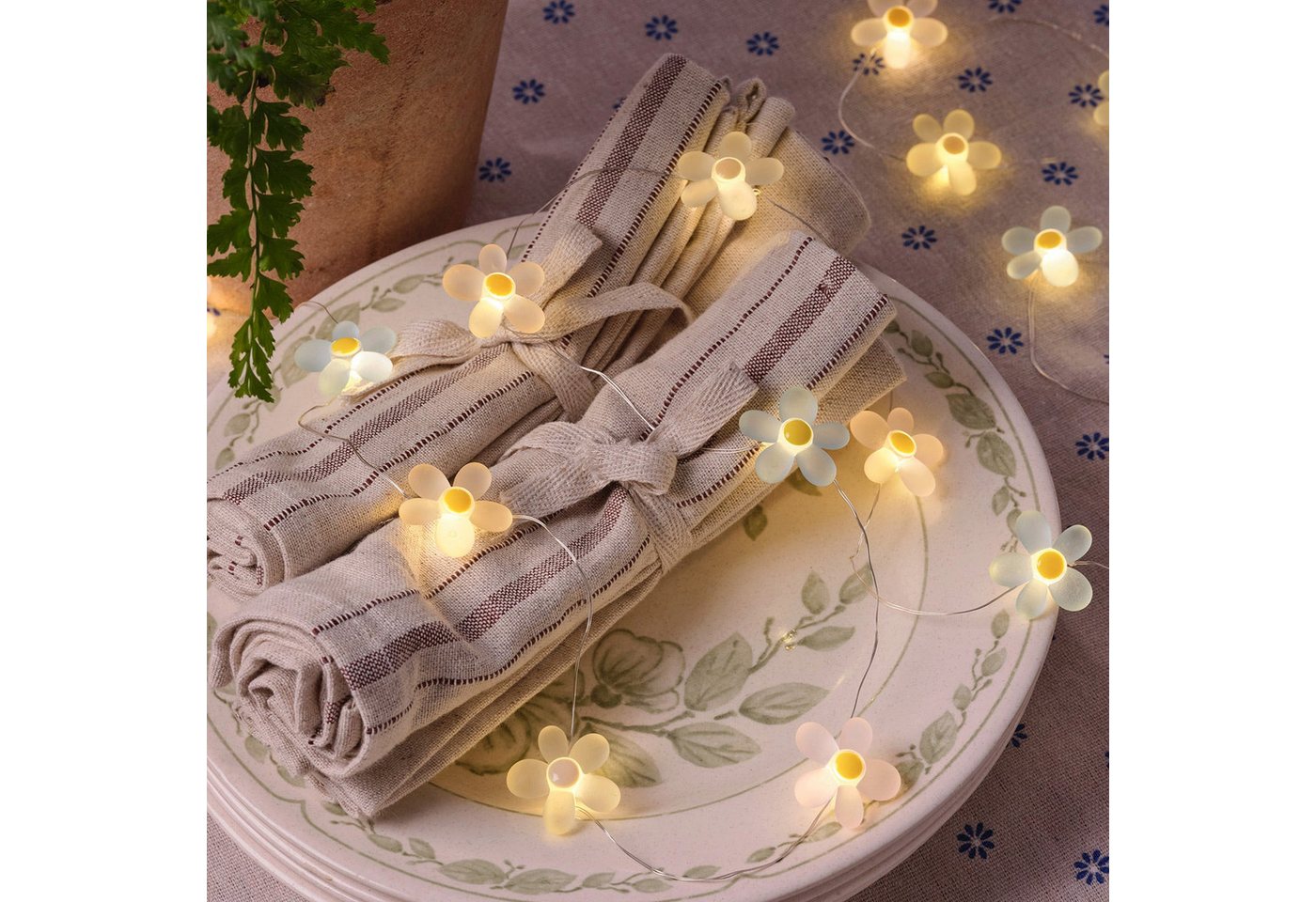 Lights4fun LED-Lichterkette 20er LED Micro Lichterkette außen Gänseblümchen – Bild 5 von 5
