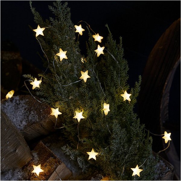 Lights4fun LED-Lichterkette 50er LED Micro Lichterkette außen Sterne aus Gummi warmweiß, Länge: 4.9m, Sterne jeweils 2cm groß, Timer 6 Std.