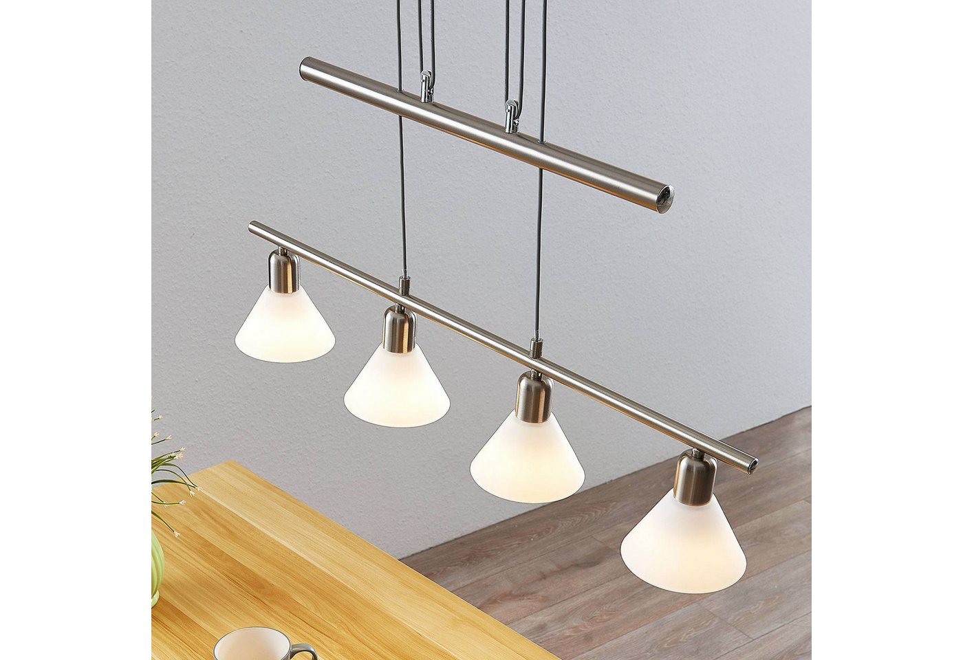 Lindby Hängeleuchte Delira, Metall, Alu IP20, 4 x 40 W – Bild 2 von 5