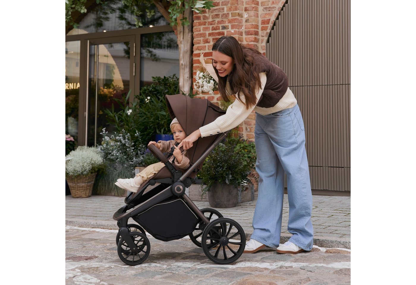 lionelo Kinder-Buggy MIKA PLUS, (Set), XXL-Verdeck/UPF50+/Mit Belüftungssystem – Bild 3 von 5