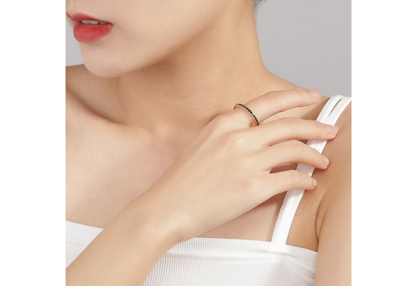 Lisandra Scott Fingerring Eternity Ring Silber 925 mit Schwarzen Zirkonia Steinen in Gold Schmal, Modischer Hingucker – Ein Highlight für jeden Anlass – Bild 3 von 4