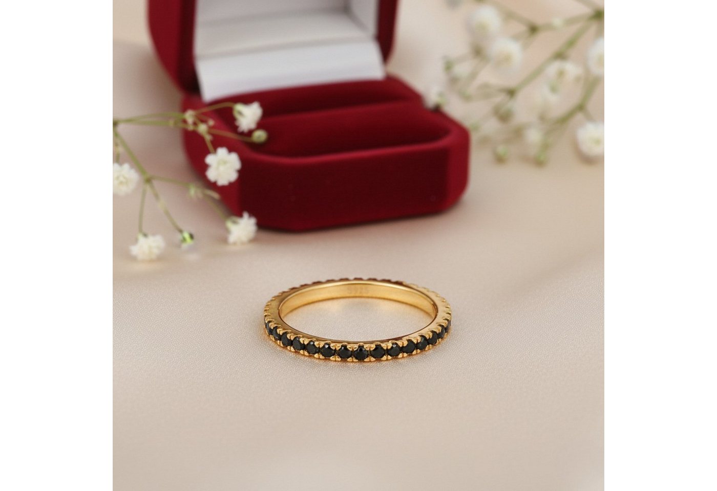 Lisandra Scott Fingerring Eternity Ring Silber 925 mit Schwarzen Zirkonia Steinen in Gold Schmal, Modischer Hingucker – Ein Highlight für jeden Anlass – Bild 4 von 4