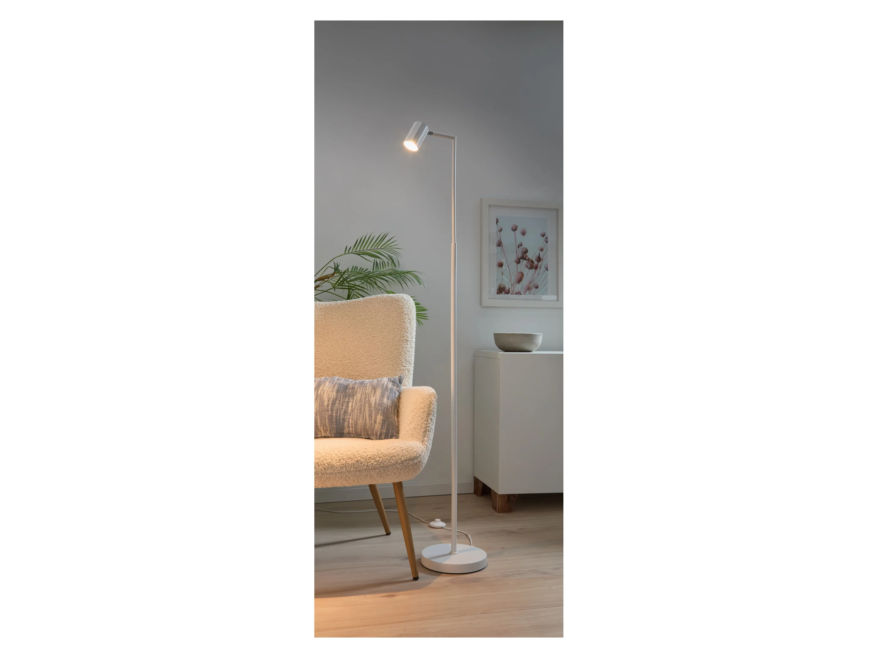 LIVARNO HOME LED-Stehleuchte, mit neig- und schwenkbarem Kopf (Weiß) – Bild 3 von 4