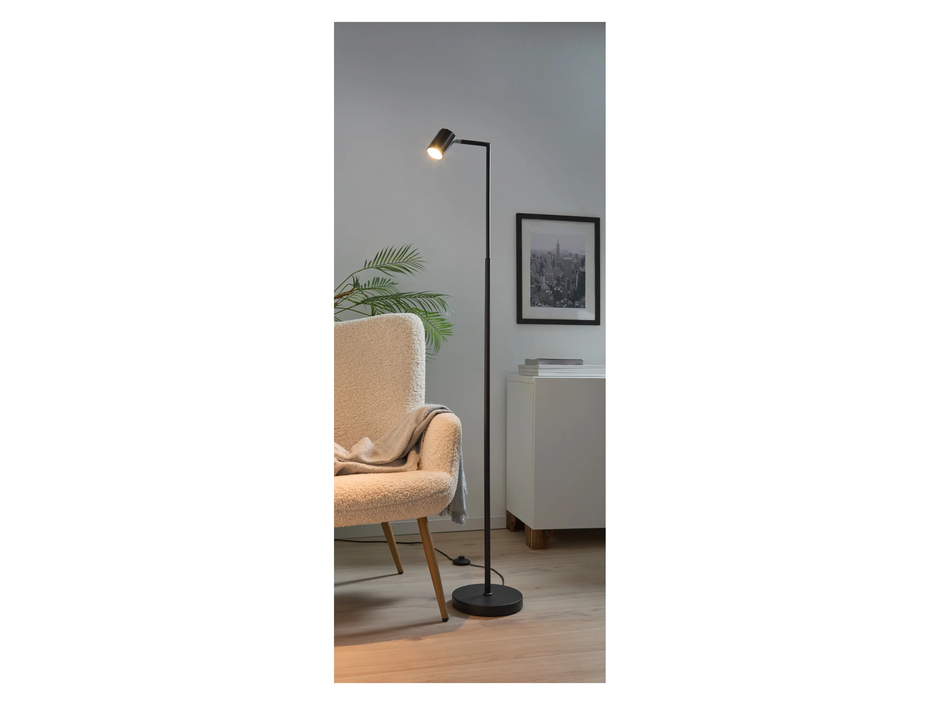 LIVARNO HOME LED-Stehleuchte, mit neig- und schwenkbarem Kopf (Schwarz) – Bild 3 von 4