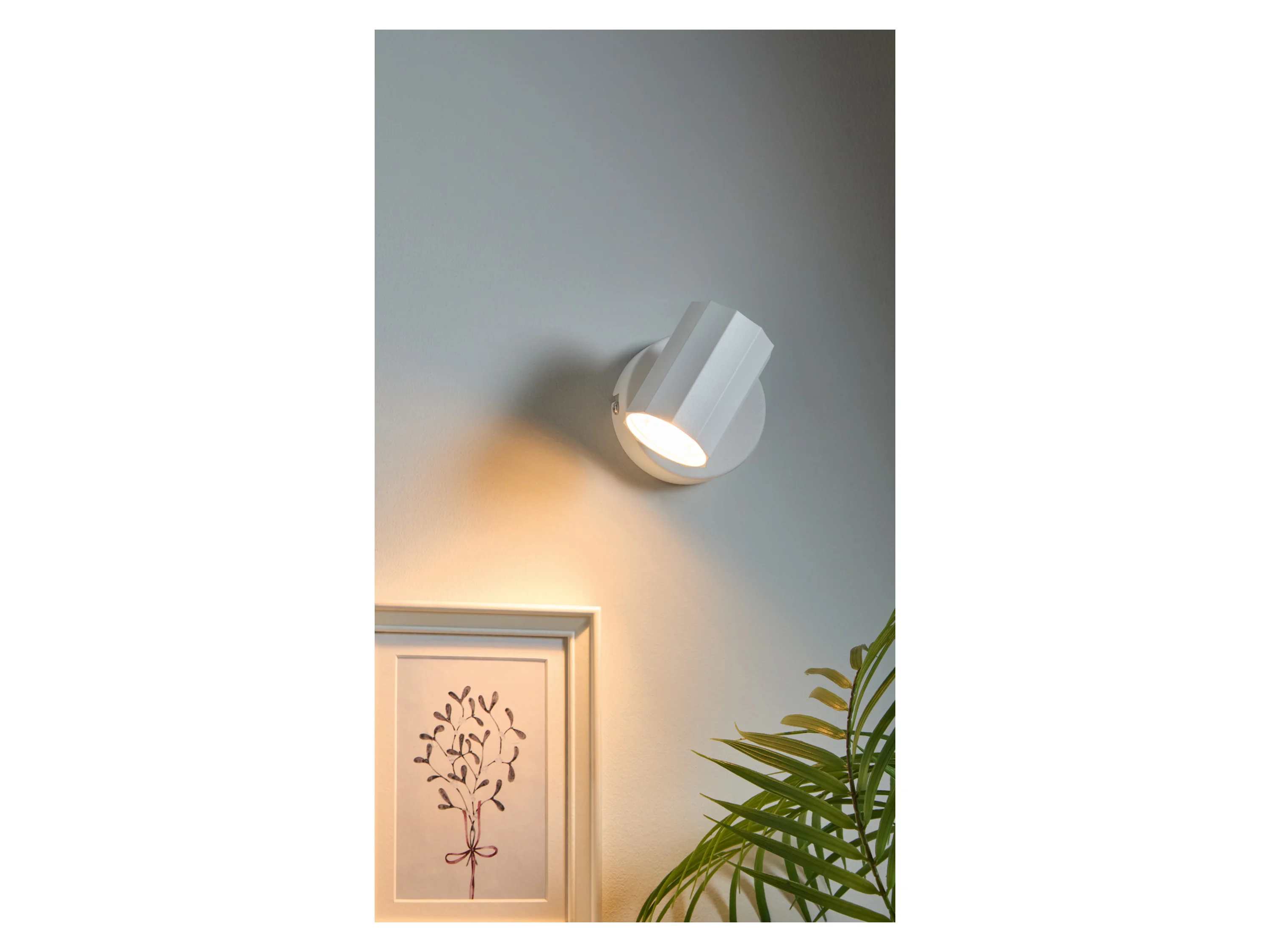 LIVARNO HOME Wand-/Deckenleuchte, neig- und schwenkbarer Spot (rund, weiß) – Bild 3 von 4