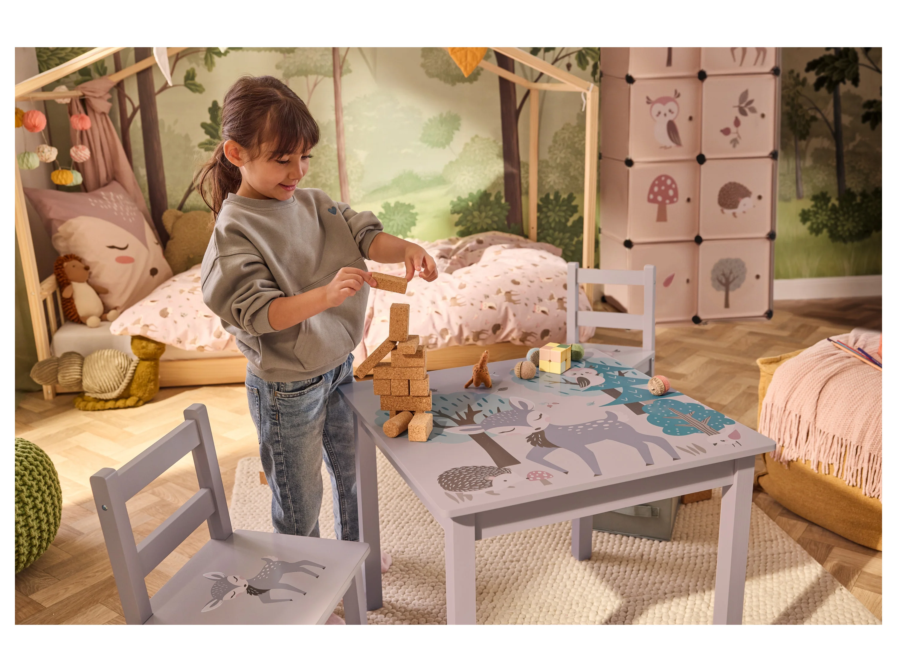 LIVARNO® Kindertisch mit 2 Stühlen – Bild 2 von 4