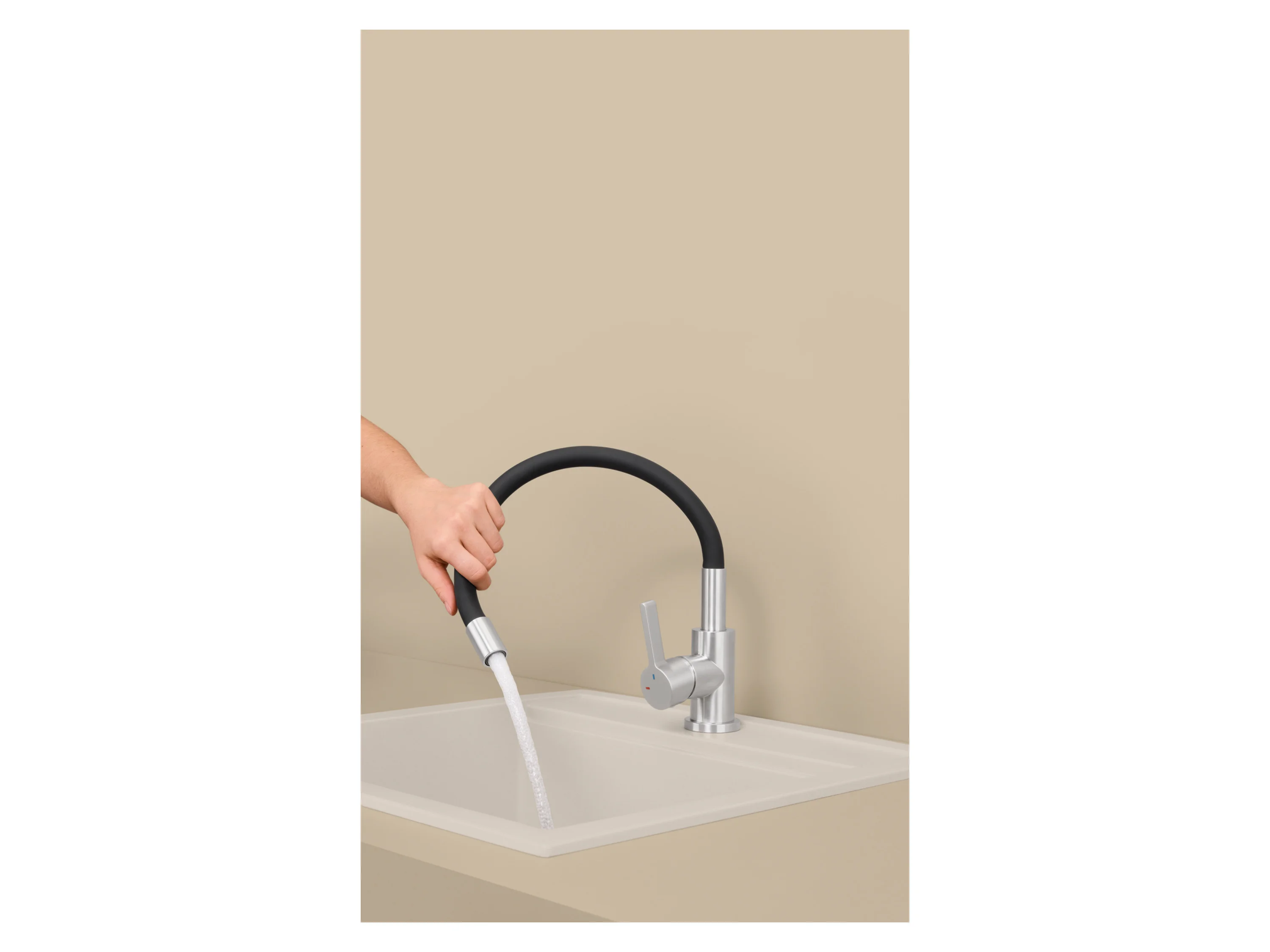 LIVARNO® Küchenarmatur (Schwarz) – Bild 3 von 4
