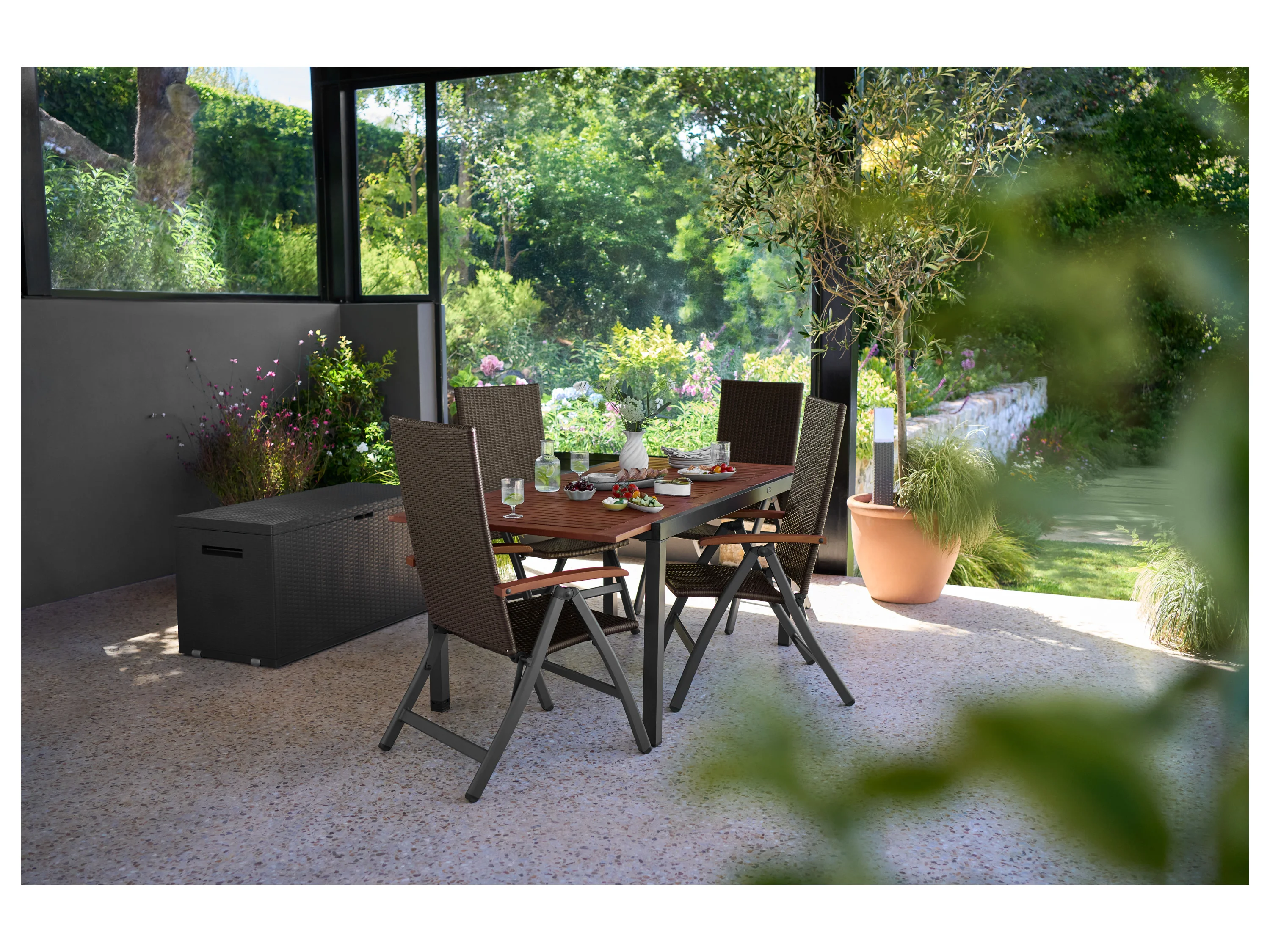LIVARNO® Solarleuchte Rattan (Anthrazit) – Bild 2 von 4