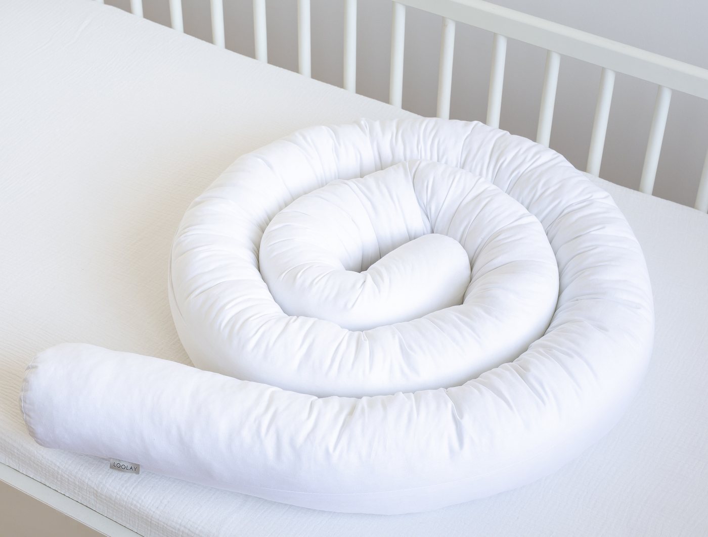 Loolay Nestchenschlange 100% WEIß Baumwolle Multifunktion PREMIUM Bettschlange Stoffschlange, (Bettumrandung Krabbeldecke Babybett Umrandung Schlange Bett Kopfs – Bild 3 von 5