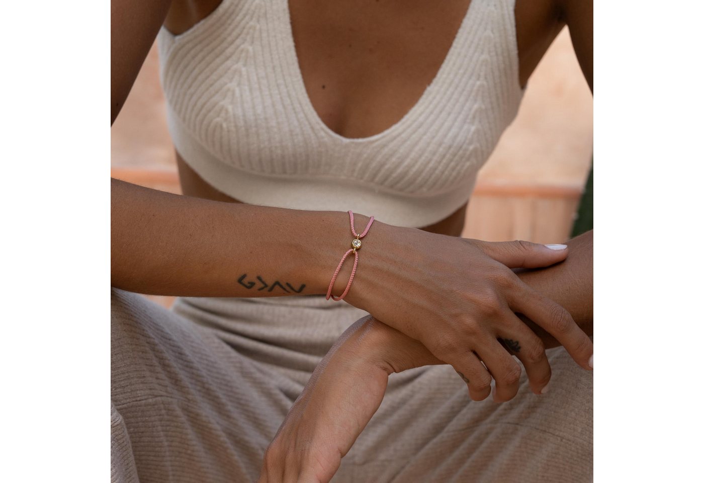 Made by Nami Armband Damen mit Edelstein - Freundschaftsarmbänder, Wasserfester Schmuck Geschenk für Sie – Bild 5 von 5