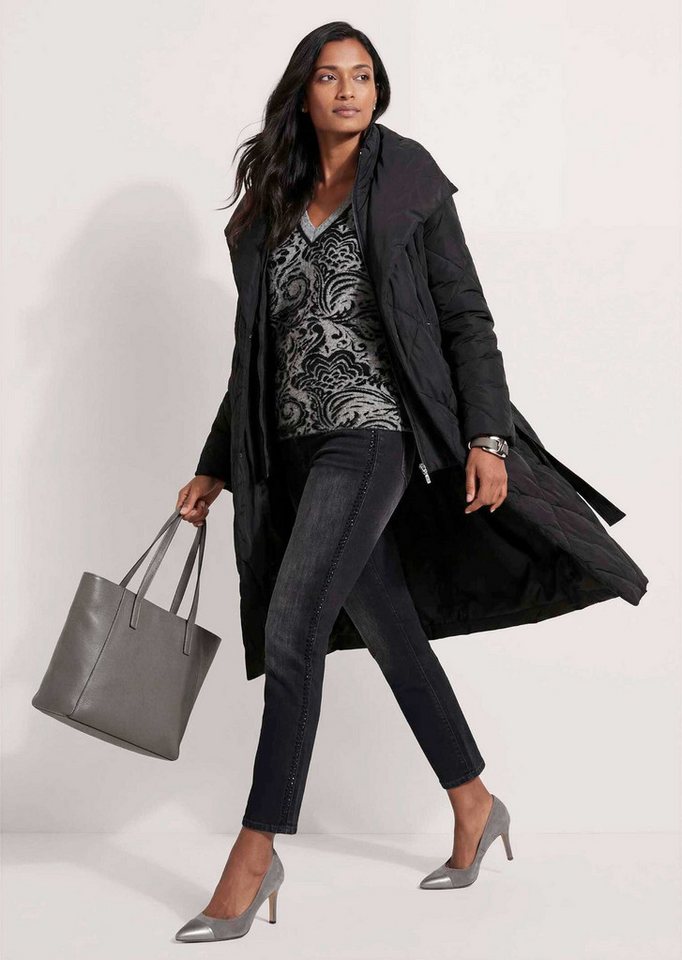 MADELEINE Steppjacke Rauten-Steppmantel mit Bindegürtel Großer Spatenkragen, verdeckte Druckknopfleiste & Eingrifftaschen – Bild 3 von 5