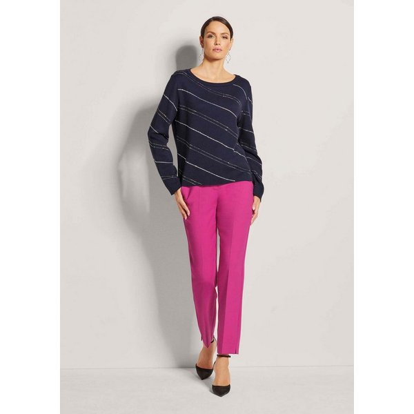 MADELEINE Strickpullover Langarm Glitzerpullover, Feinstrick Silberne Applikationen und U-Boot-Ausschnitt als Eyecatcher