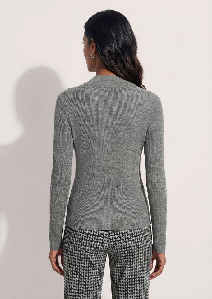 MADELEINE Strickpullover Troyer mit Stehkragen und Zipper Enganliegender Schnitt aus Schurwolle für einen sportiven Lagenlook – Bild 2 von 5