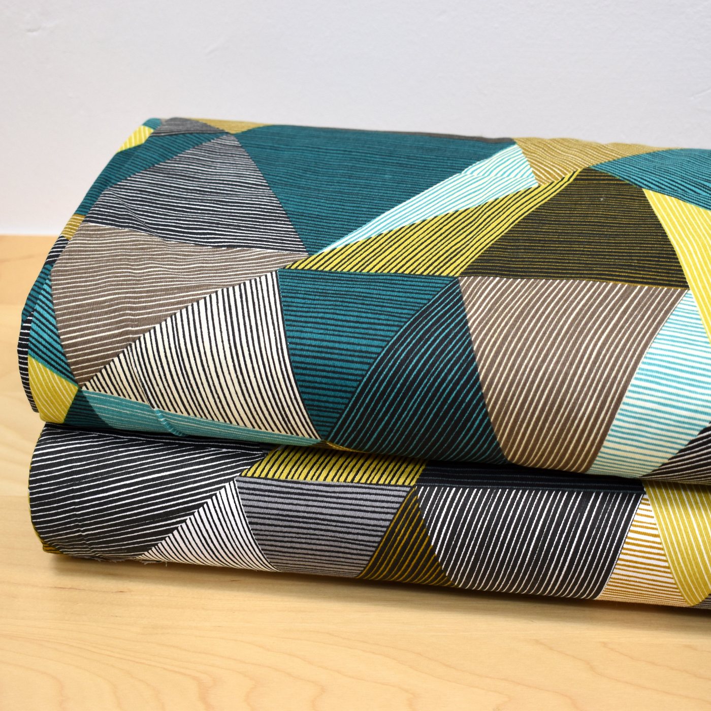 MAGAM-Stoffe Stoff "Helsinki", Baumwollstoff Dreiecke Muster Kinder ÖKO-TEX Meterware ab 50cm – Bild 5 von 5