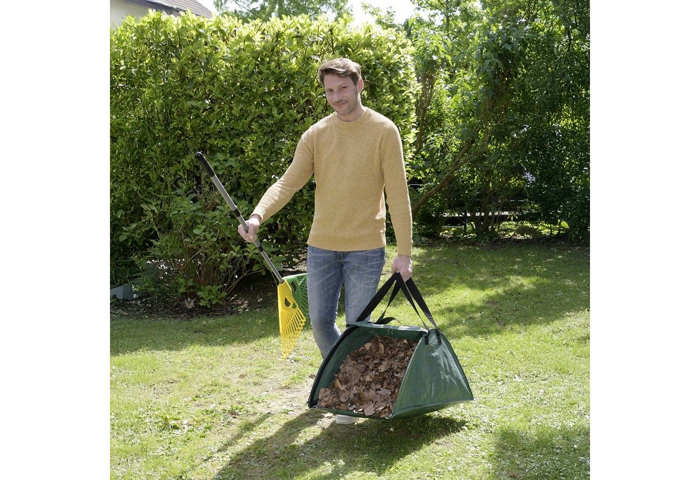 Maximex Laubsammler XL, Gartenzubehör zum Aufsammeln von Gartenabfall, integrierte Kehrkante – Bild 2 von 5