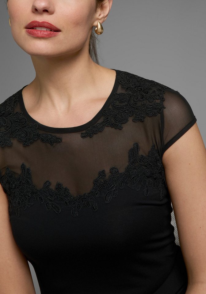 Melrose Rundhalsshirt Kurzarm, sehr figurbetont, femininer Stil – Bild 4 von 5