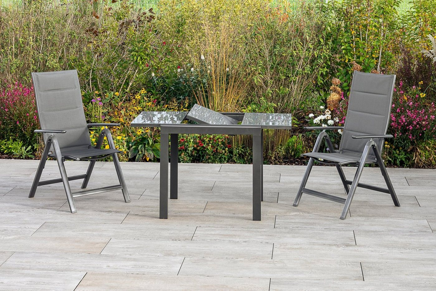 MERXX Balkonset Taviano, (Set, 3-tlg), 2 Klappsessel, 5-fach verstellbar, Balkon-Ausziehtisch – Bild 3 von 3