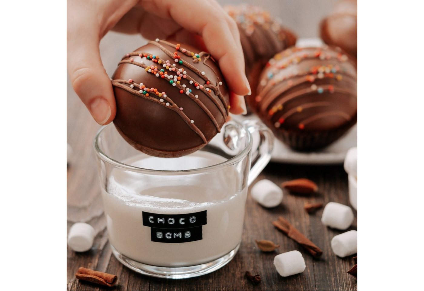 Metamorph Pralinenform Halbkugel Silikonform 6-fach, Mit der Chocolate Bomb Form aus Silikon für sechs Halbkugeln gelingen – Bild 3 von 5