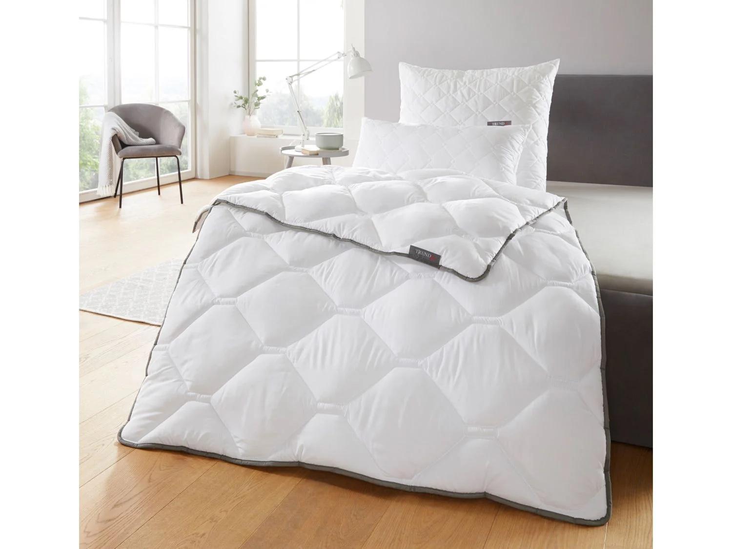 Badenia Trendline Microfaserbettdecke Badenia Trendline® Steppbett Micro kochfest, Füllung: Polyester-Hohlfaser, Bezug: soft und weich, waschbar bis 95°C, entwi – Bild 2 von 4