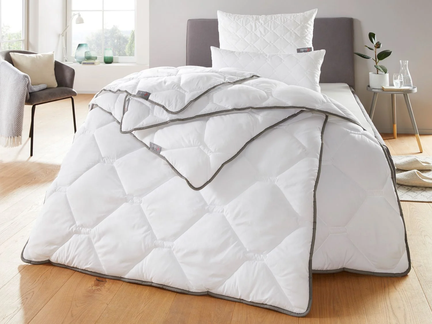 Badenia Trendline Microfaserbettdecke Badenia Trendline® Steppbett Micro kochfest, Füllung: Polyester-Hohlfaser, Bezug: soft und weich, waschbar bis 95°C, entwi – Bild 4 von 4