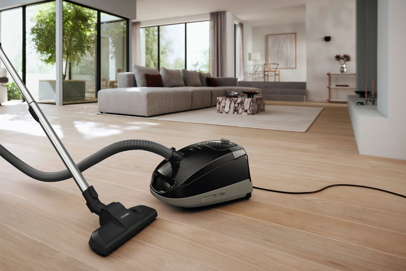 Miele Bodenstaubsauger Guard S1, Nachfolger Classic C1 PowerLine, ComfortFit, 890 W, mit Beutel, AirClean Filter, 10 m Aktionsradius, kompaktes Design – Bild 2 von 5