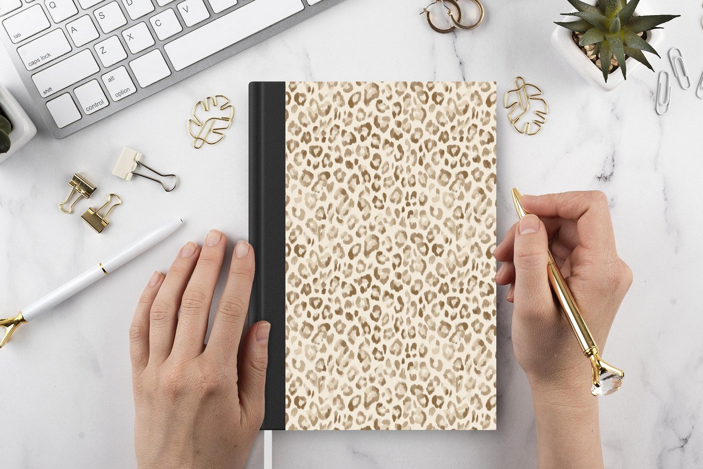 MuchoWow Notizbuch Leopard - Klassisch - Beige, Notebook, Notizblock a5, Tagebuch, Journal Liniert – Bild 3 von 5