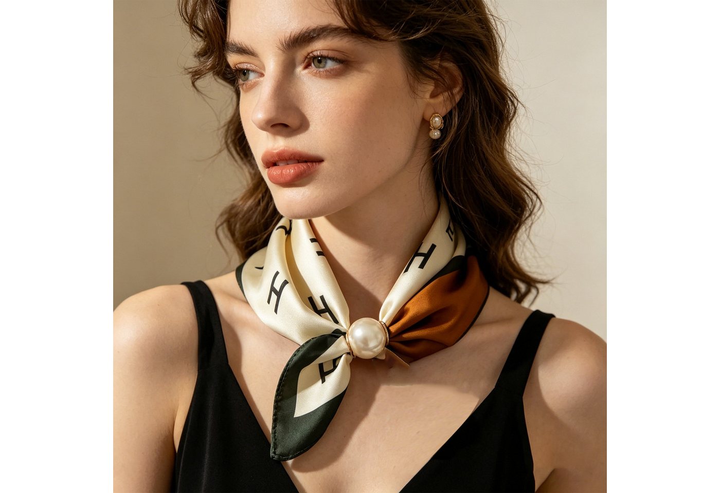 Mutig Modetuch Damen-Halstuch, Satin Seidenschal, Perlen-Magnetverschluss, Vielseitig, (Retro-Grafikdruck, Magnetverschluss-Design, Als Halstuch, Seidenschal od – Bild 5 von 5
