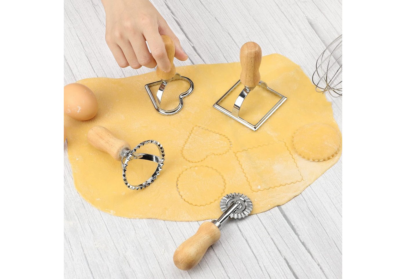 Mutig Ravioliform 5er SetRavioli Ausstecher Former,Teigrädchen, Raviolischneider, (5 set Quadratische Runde Herzförmige Ravioli Former mit Holzgriff), Für die P – Bild 5 von 5