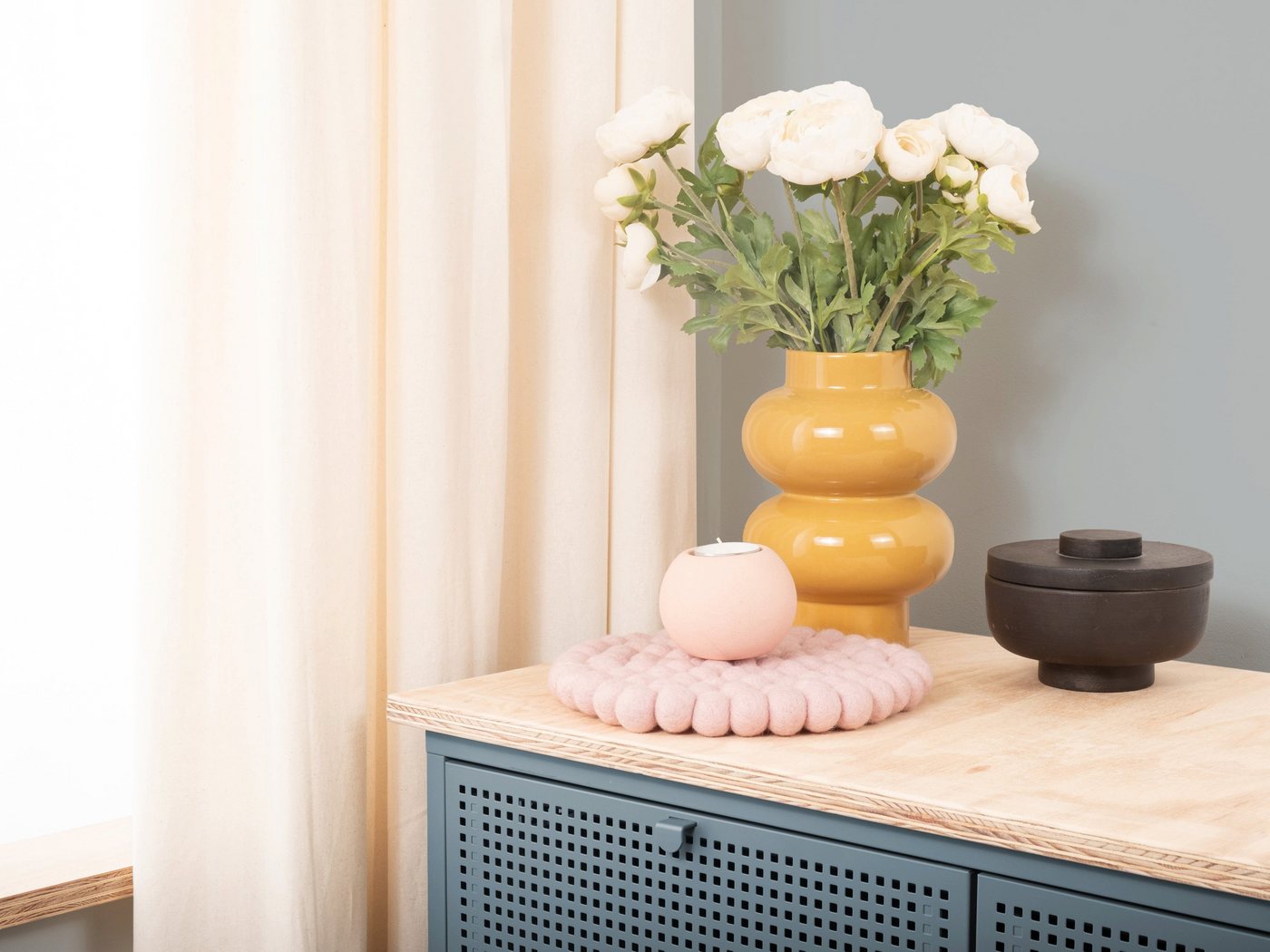 myfelt Topfuntersetzer Mona – Ø 20 cm, Zubehör für Töpfe, Pfannen und Auflaufformen, 1-tlg., 100 % reine Schurwolle, handgefertigt, hitzebeständig bis 330 °C – Bild 4 von 5