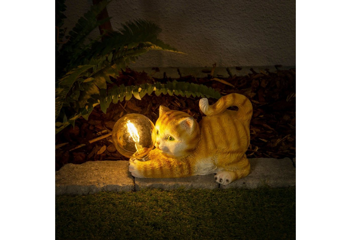 näve LED Solarleuchte Katze, LED fest integriert, Warmweiß, süße gestreifte Katze mit beleuchteter Kugel und warmweißem Licht – Bild 2 von 5