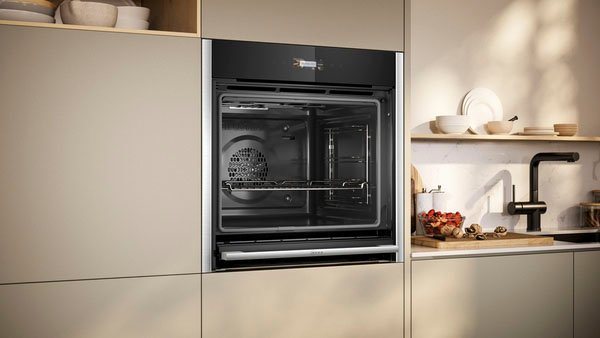 NEFF Pyrolyse Backofen N 70 B54CR71N1, mit Teleskopauszug nachrüstbar, Versenkte Slide & Hide® Ofentür & clevere Circo Therm®-Heißluft – Bild 4 von 5