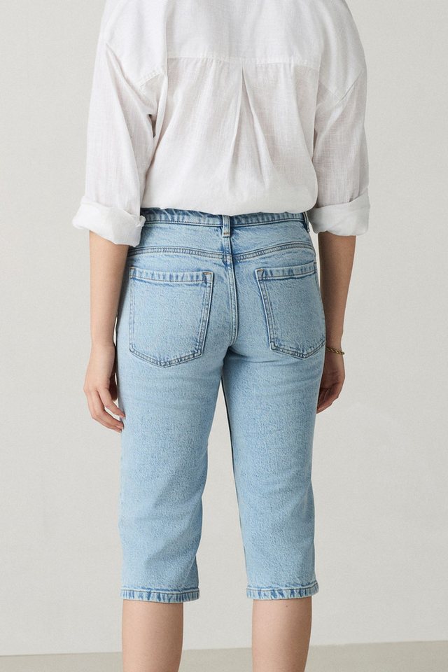 Next Bermudas Knielange Denim-Bermudashorts, Kurzgröße (1-tlg) – Bild 2 von 5