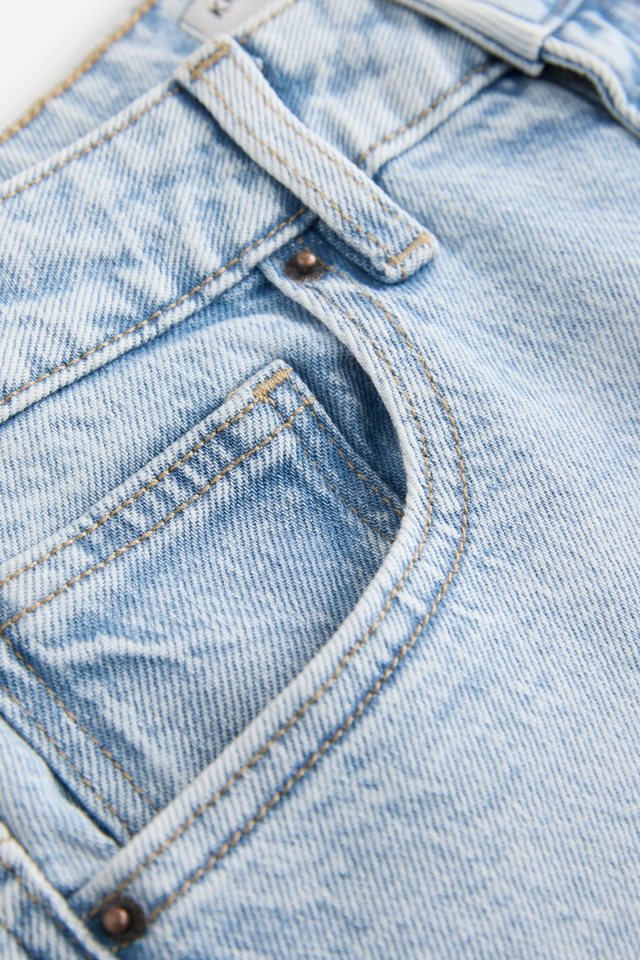 Next Bermudas Knielange Denim-Bermudashorts, Kurzgröße (1-tlg) – Bild 3 von 5