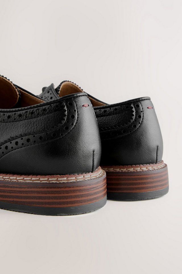 Next Brogues mit kontrastfarbener Sohle Budapester – Bild 4 von 5