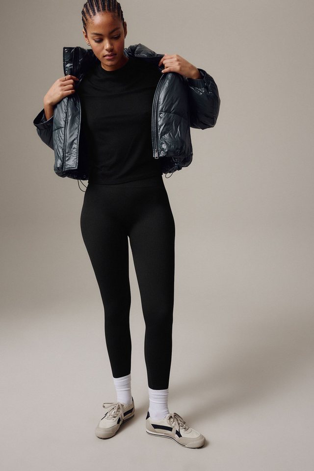 Next Leggings Gerippte, nahtlose Hochbund-Leggings, Kurzgröße (1-tlg) – Bild 5 von 5