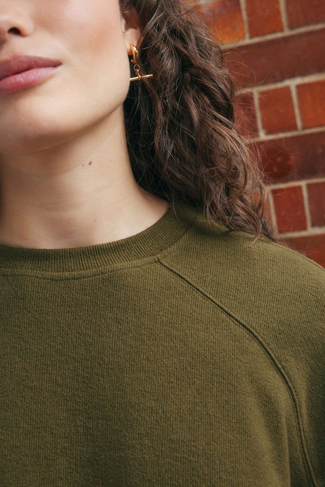 Next Rundhalspullover Rundhals-Sweatshirt mit langen Ärmeln, Kurzgröße (1-tlg) – Bild 5 von 5