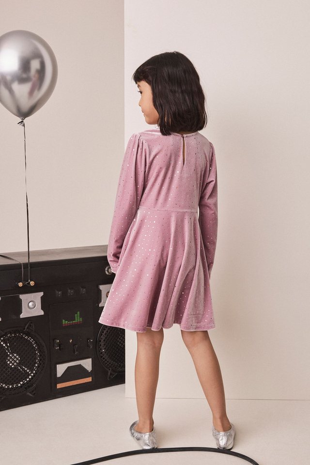 Next Samtkleid Funkelndes Kleid aus Samt mit langen Ärmeln (1-tlg) – Bild 2 von 5