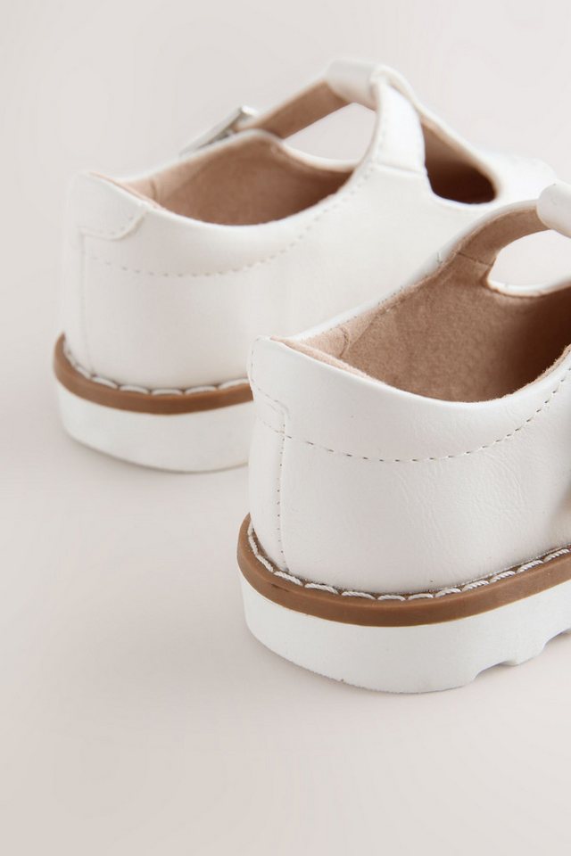 Next Schuhe mit T-Steg T-Strap-Sandale – Bild 3 von 5