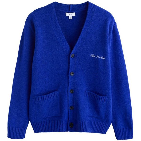 Next Strickjacke Regular Fit Strickjacke mit aufgesticktem Motiv (1-tlg)
