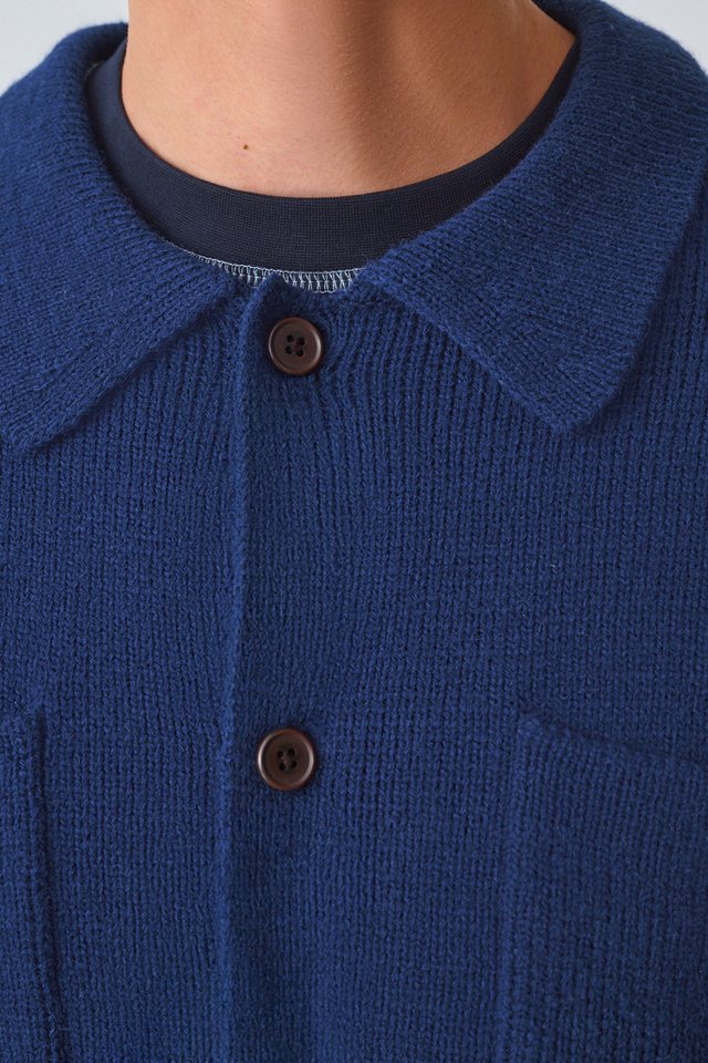 Next Strickjacke Regular Fit Strickjacke mit Knopfverschluss (1-tlg) – Bild 5 von 5