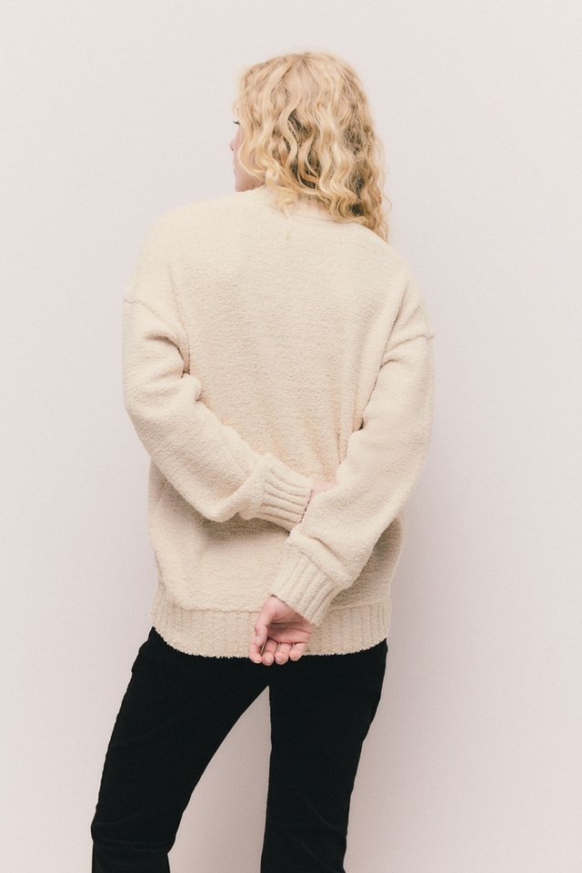 Next Strickpullover Flauschiges Teddy-Sweatshirt mit V-Ausschnitt (1-tlg) – Bild 2 von 5